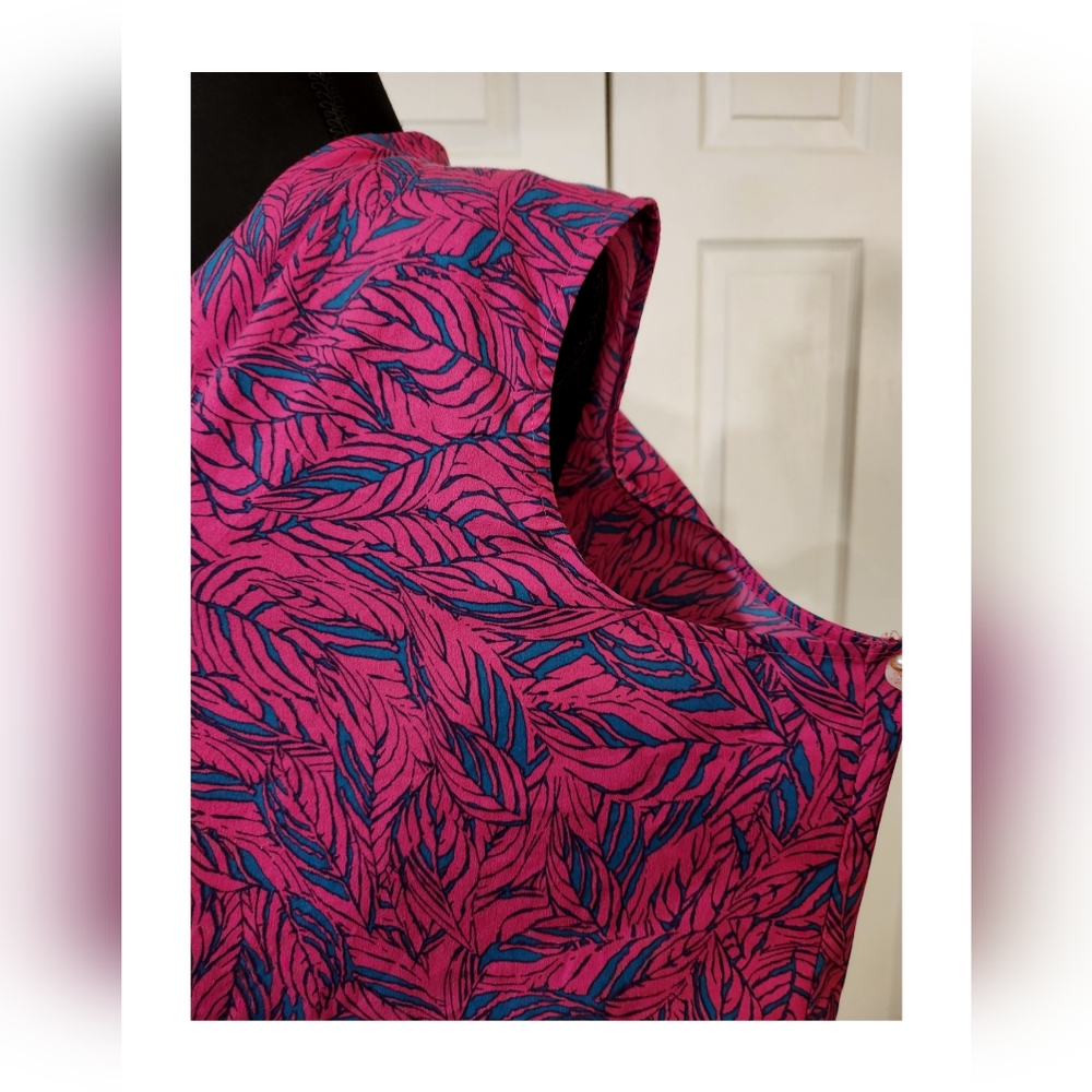 Jaclyn Smith Collection Women’s Sleeveless Top 2XL Magenta 1/4 Zip Maximalism - Picture 2 of 10